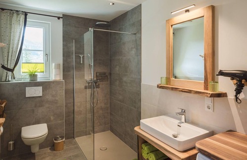 Bad Goisern Apartment | Experience Comfort at Ferienwohnung Bergfex - Villa Salzweg