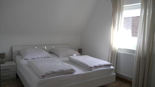 Oker Apartment | Inviting Ferienwohnung Bergoase - Pet & Child Friendly Retreat