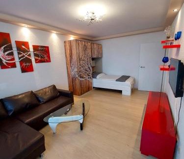 Region Hannover District Apartment | Family-Friendly Getaway in Hannover for Up to 4 Guests