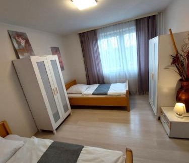 Region Hannover District Apartment | Family-Friendly Getaway in Hannover for Up to 4 Guests