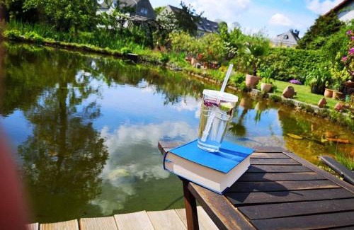 Kirchenlamitz Apartment | Delightful Ferienwohnung Blütentraum - 4-Star Family Retreat