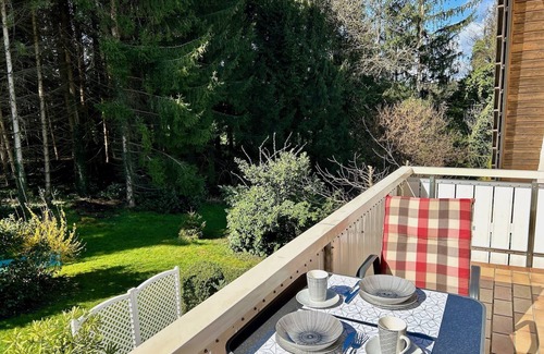 Sigmarszell Apartment | Charming Blumenoase: Family-Friendly Getaway with Pool
