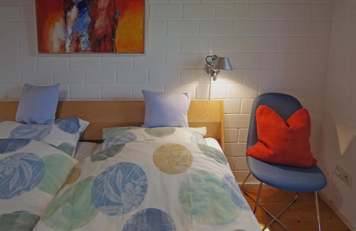 Waggershausen Apartment | Experience Family-Friendly Comfort at Ferienwohnung Bodenseewelle