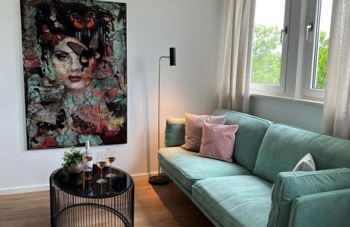 Friedrichshafen Apartment | Oceanfront Ferienwohnung Bodenseeglück - Guest Rated 9.8/10