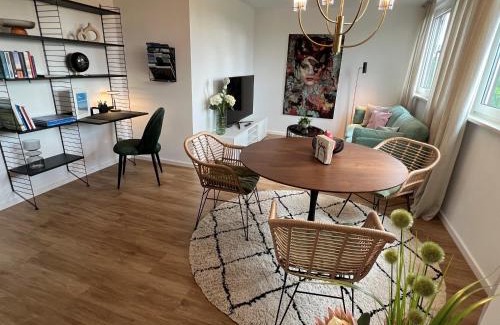 Friedrichshafen Apartment | Oceanfront Ferienwohnung Bodenseeglück - Guest Rated 9.8/10