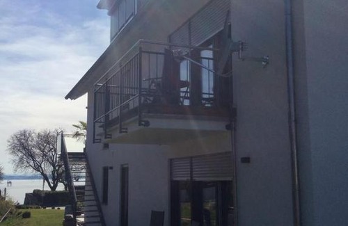 Langenargen Apartment | Enchanting Ferienwohnung Bodenseezauber - Family-Friendly Retreat