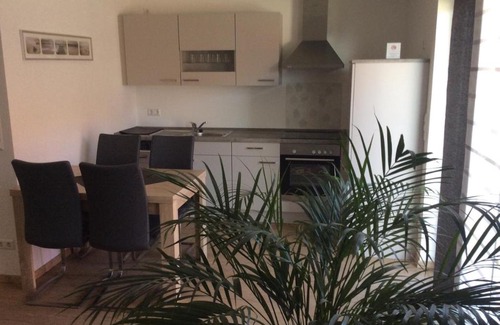 Langenargen Apartment | Enchanting Ferienwohnung Bodenseezauber - Family-Friendly Retreat