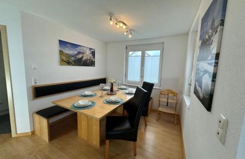 Hagnau Apartment | Relaxing Ferienwohnung Bodenseeblick with On-Site Restaurant
