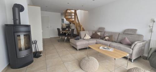 Borkum Apartment | Discover Comfort at Ferienwohnung Borkumtraum with Hot Tub