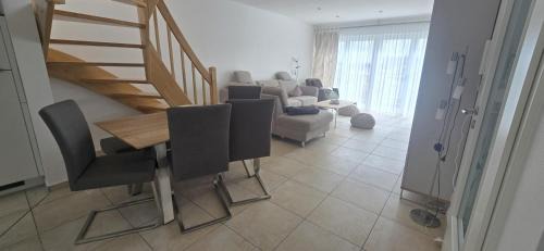 Borkum Apartment | Discover Comfort at Ferienwohnung Borkumtraum with Hot Tub