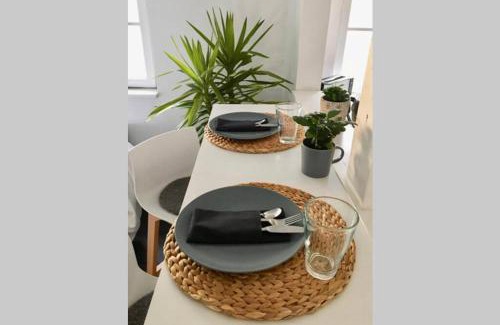 Pforzheim Apartment | Discover Ferienwohnung Brötzingen with Family-Friendly Dining