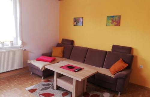 Unterporlitz Apartment | Guest Rated 9.2: Stay at Ferienwohnung Bradsch Today!