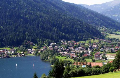 Feld am See Apartment | Beautiful Ferienwohnung Brennseeblick - Rated 9.3/10!