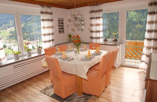 Feld am See Apartment | Beautiful Ferienwohnung Brennseeblick - Rated 9.3/10!