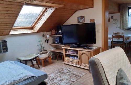 Hunerbach Apartment | Child-Friendly Retreat at Ferienwohnung Breuer - Rated 9/10