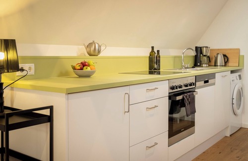 Nordhorn Apartment | Cozy Ferienwohnung Burgstübchen: Family & Pet Friendly Retreat