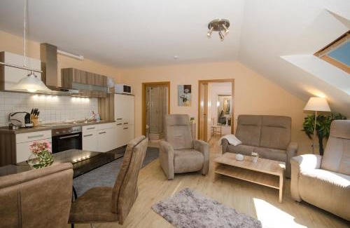 Bingum House | Oceanfront Retreat at Ferienwohnung Busemann - 8.6/10 Rating