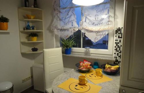 Vahrenheide Apartment | Spacious 110 sqm Apartment with Inviting Terrace Retreat