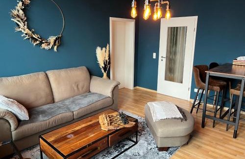 Heumarkt Apartment | Pet-Friendly "Charlotte" Apartment by the Elbe with Parking