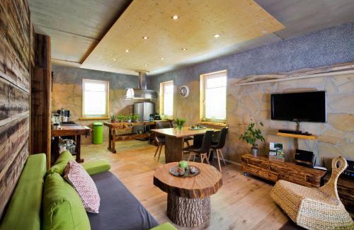 Oybin Apartment | Guest Rated 9/10 at Ferienwohnung Chiara with Family Amenities