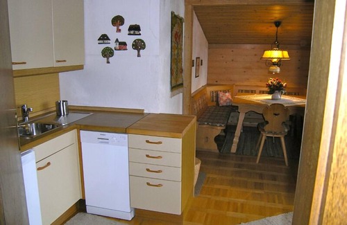 Inzell Apartment | Family-Friendly Ferienwohnung Chiemsee with Balcony & Kitchen
