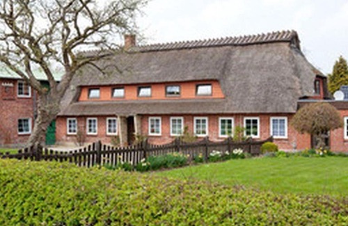Westerholz Apartment | Exceptional Ferienwohnung Christian: Pet & Child Friendly Stay