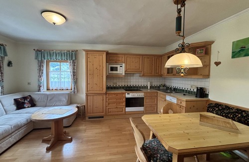 Weissenbach Apartment | Ferienwohnung Christoph by Interhome