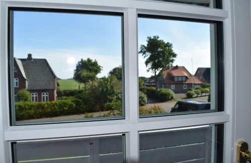 Morsum Apartment | Family-Friendly Ferienwohnung-Clarissa with Kitchen Amenities
