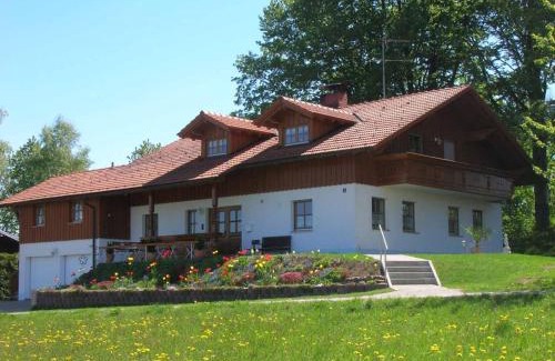 St. Oswald Apartment | Family-Friendly Ferienwohnung Cornelia Frisch - Rated 9.9/10