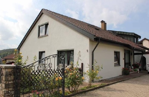 Bleichstetten Apartment | Cozy Retreat at Ferienwohnung Cosima - Spa & Breakfast Included