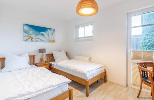 Wangerland Apartment | Pet-Friendly Retreat at Ferienwohnung Dünensand