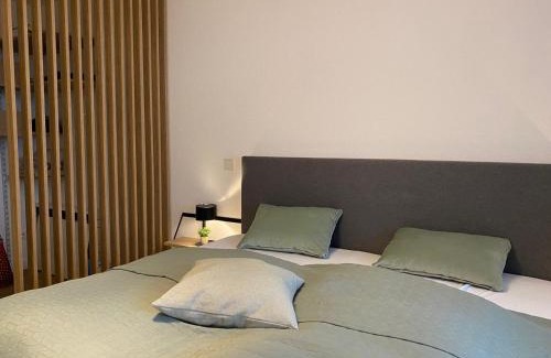 Juliusruh Apartment | Oceanfront Ferienwohnung Dünensegler - 4-Star Family Retreat