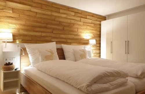 Uehlingen-Birkendorf Apartment | Child-Friendly Retreat at Ferienwohnung Alter Farbhof