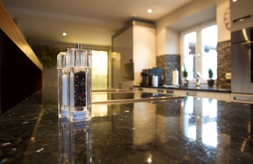Berchtesgaden Apartment | Top-Rated Ferienwohnung with Family-Friendly Amenities