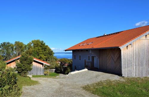 Bernau am Chiemsee Apartment | Cozy Ferienwohnung Thalhammer: 5-Star Family Retreat