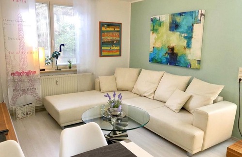 Ludwigshafen Apartment | Pet-Friendly Ferienwohnung Seestern with Breakfast Included