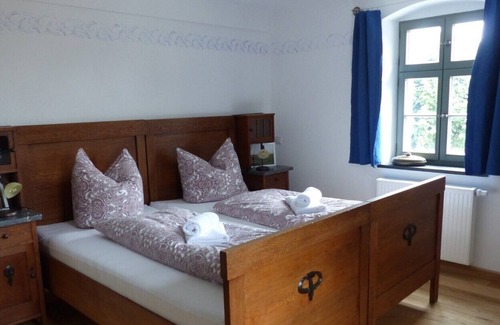 Doberschau-Gaussig Apartment | Ferienwohnung Gutsherrenwohnung im Gutshof Doberschau bei Bautzen