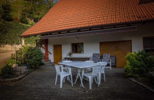 Schnellingen House | Family-Friendly Ferienwohnungen Müller: Guest Rated 9/10