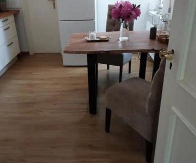 Kuerten Apartment | Cozy Private Apartment - Pet & Child Friendly Retreat
