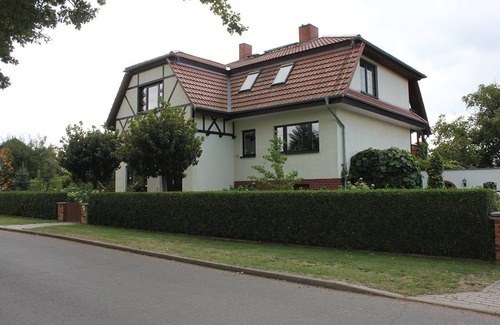 Lubben Apartment | Ocean View Retreat: Ferienwohnung Fürst with Family Amenities