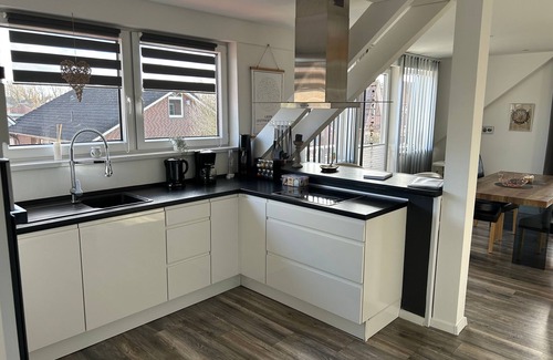 Bingum Apartment | Family-Friendly Ferienwohnung Noa with Kitchen & Pet Access