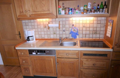 Marktschellenberg Apartment | Perfect Retreat for 2-5 Guests with Family-Friendly Amenities