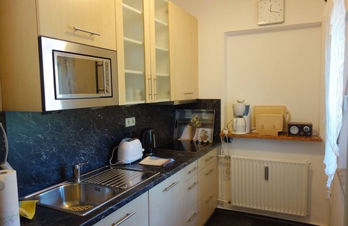 Schneefelden Apartment | Cozy Family Retreat with 2 Bedrooms & Full Kitchen Access