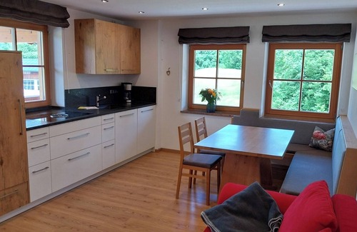 Marktschellenberg Apartment | Cozy Untersberg Apartment with Balcony and Family Amenities