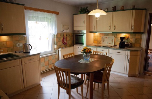 Kraatz House | Family-Friendly Retreat at Ferienwohnung Familie Schütz