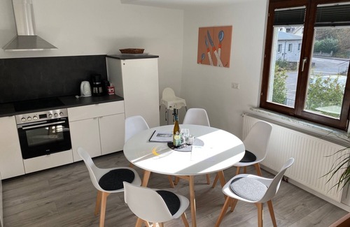 Lierschied Apartment | Spacious Apartment for 6 Guests in Sankt Goarshausen