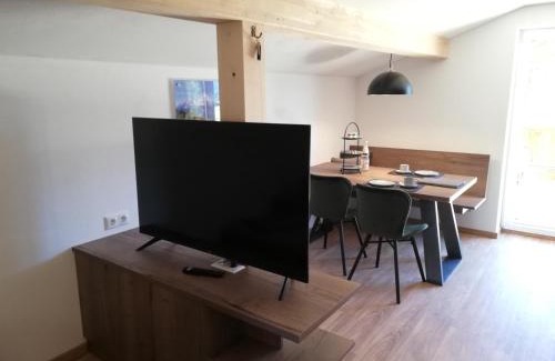 Oberschonau Apartment | Guest Rated: Fewo Auszeit with Family-Friendly Amenities