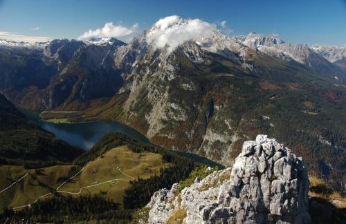 Konigssee Apartment | Top-Rated Ferienwohnung Kühnhauser: Family-Friendly Stay