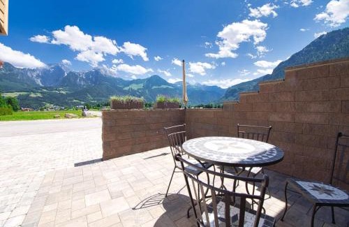 Oberschonau Apartment | Kid-Friendly Ferienwohnung Hoher Göllblick - Rated 9.3/10