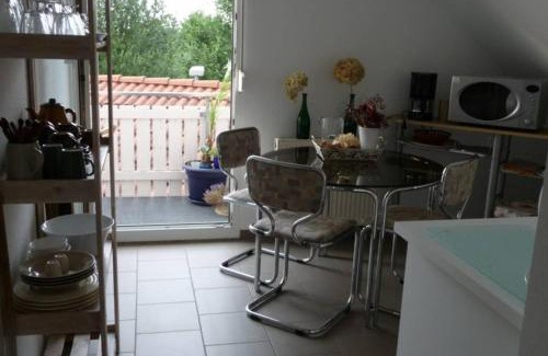 Wettelbrunn Apartment | Discover Ferienwohnung Regina: Guest Rated 8.8/10